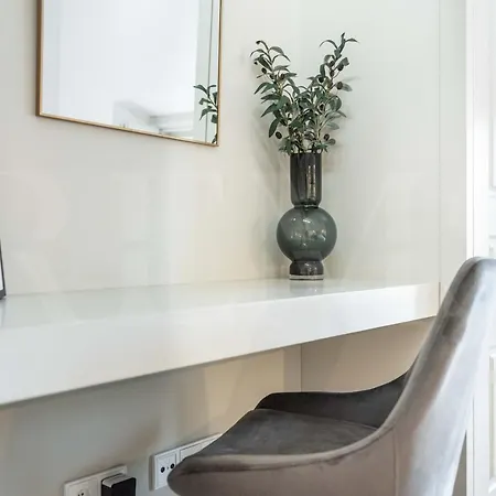 Penthouse With Private Rooftop In The Heart Of By Rems Appartement *