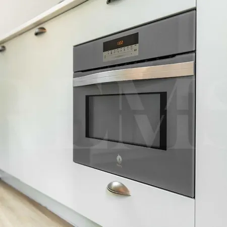 Penthouse With Private Rooftop In The Heart Of By Rems Málaga