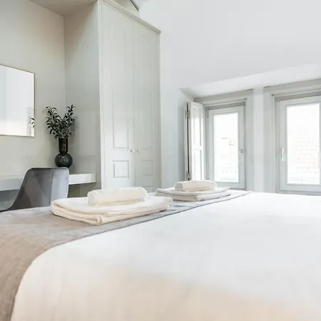 Penthouse With Private Rooftop In The Heart Of By Rems * Málaga