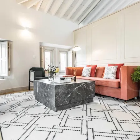 Penthouse With Private Rooftop In The Heart Of By Rems *